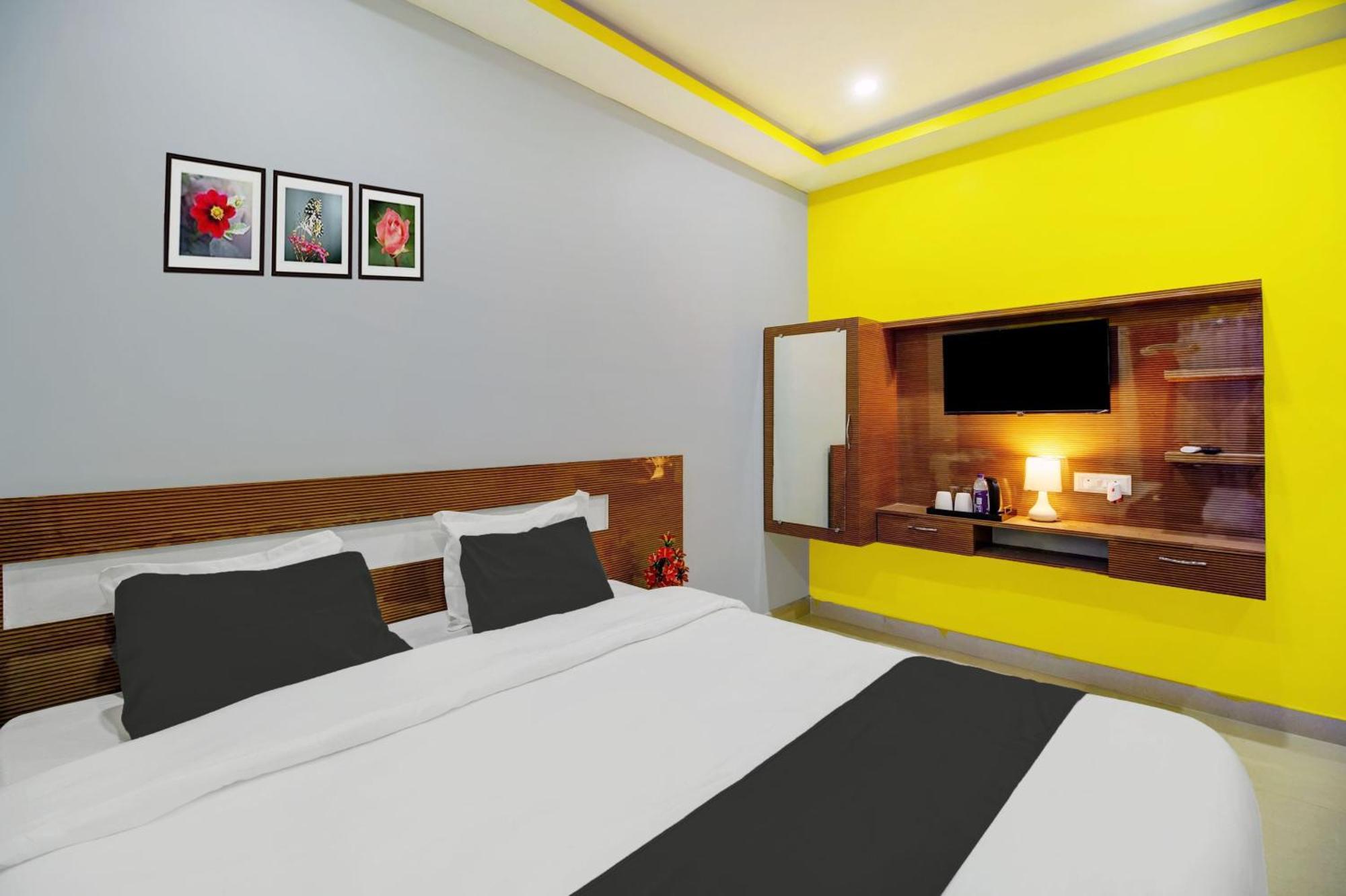 Super Hotel O Sai D-Lux Guwahati Eksteriør bilde